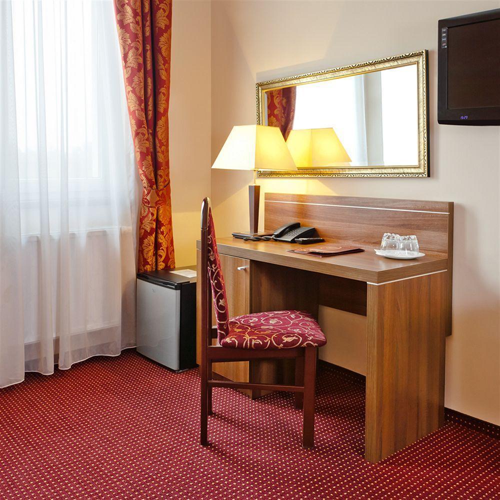 Jasek Premium Hotel Breslau Exterior foto