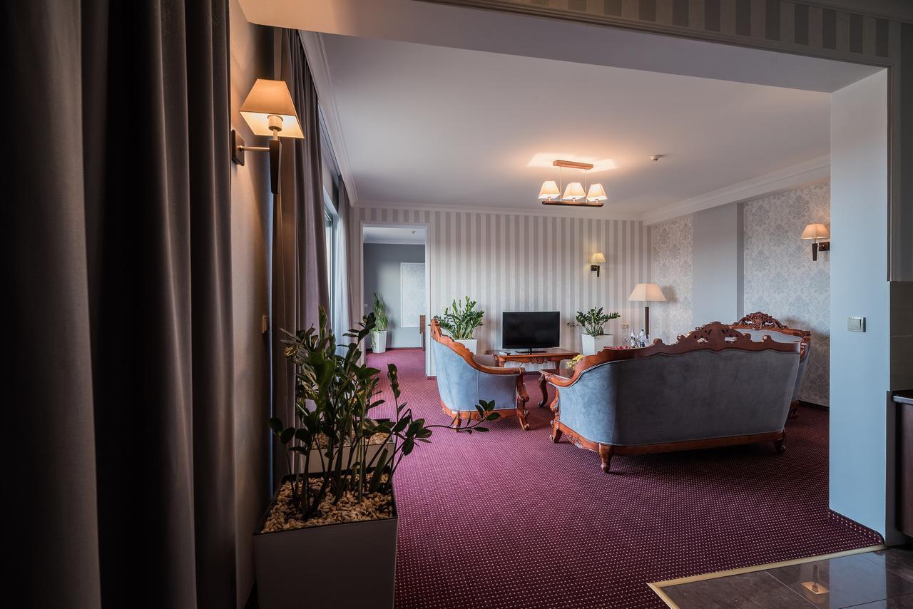 Jasek Premium Hotel Breslau Exterior foto
