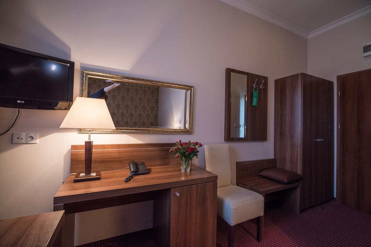 Jasek Premium Hotel Breslau Exterior foto