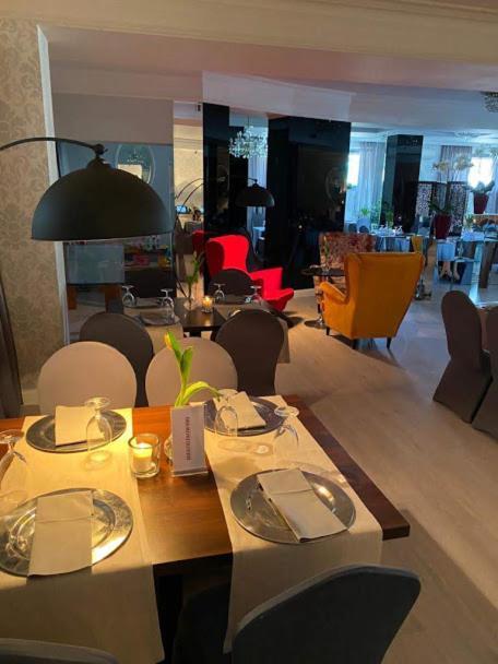 Jasek Premium Hotel Breslau Exterior foto